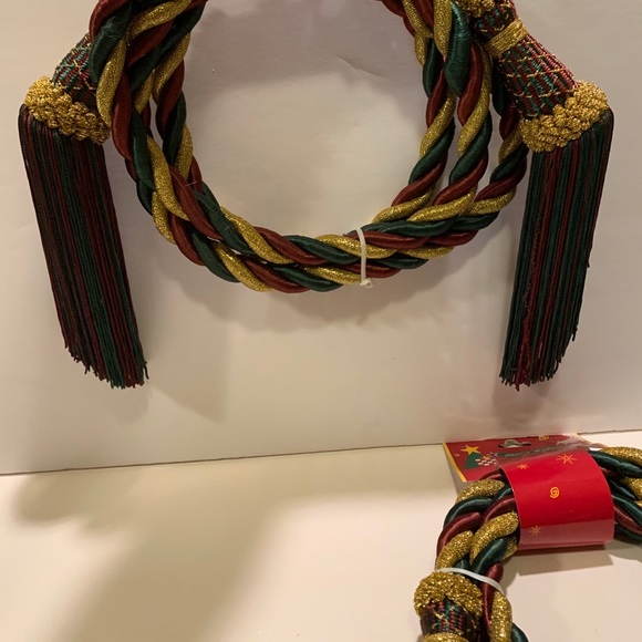 NWT DECORATIVE ROPE GARLANDS. - Picture 7 of 7